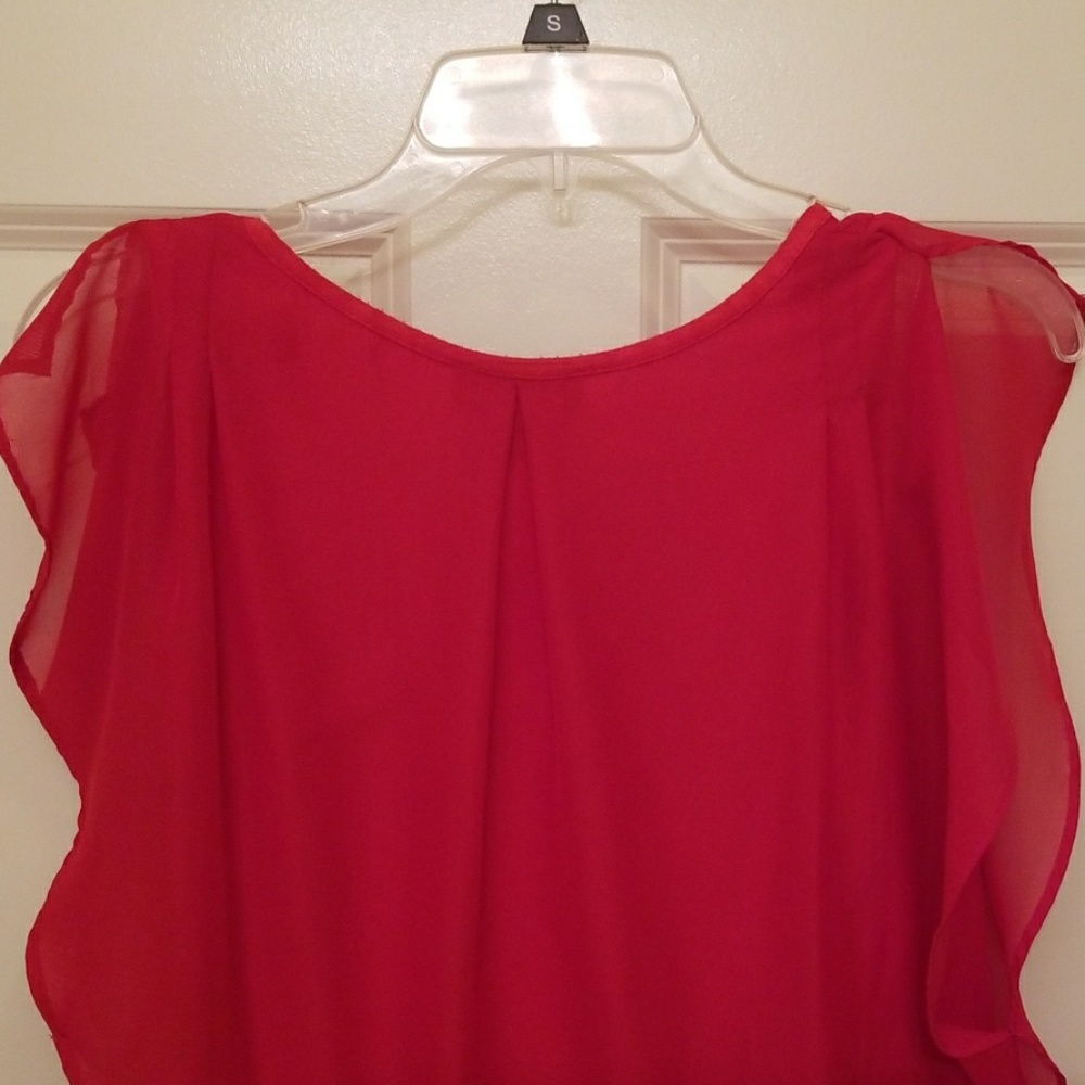Asymmetrical Red Top - Picture 5 of 8
